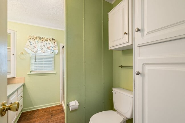 Building Photo - New rental now available in Del Grande!!