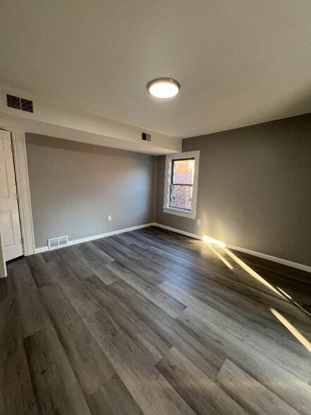 Building Photo - 714 Maryland Ave