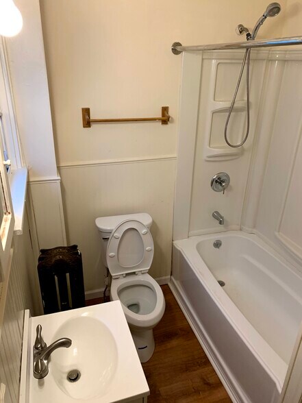 Building Photo - 49 13th St