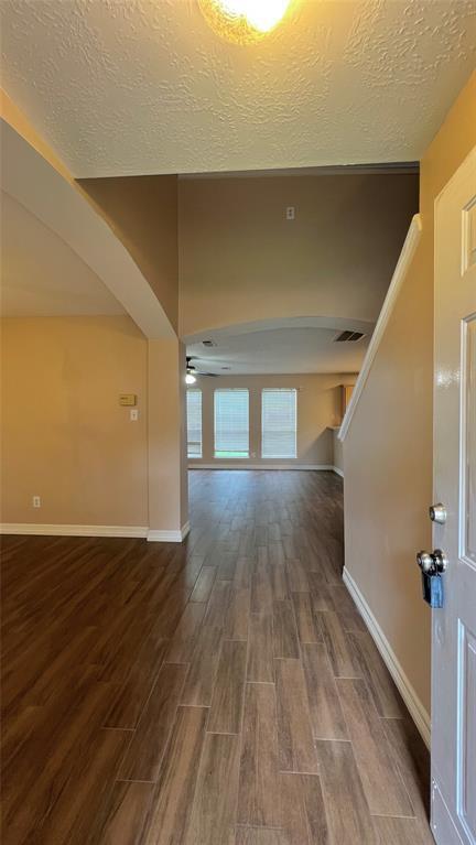 Building Photo - 1810 Manor Cir