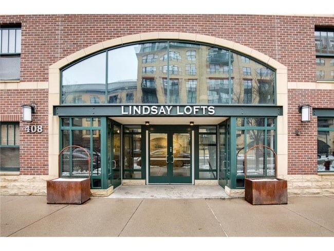 Building Photo - 408 N 1st St