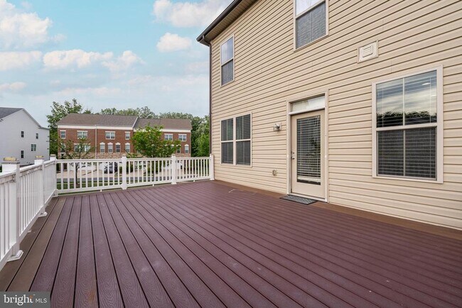 Building Photo - 42230 Castle Ridge Square