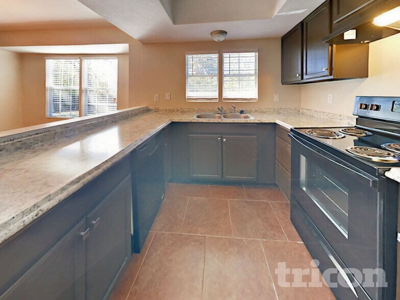 Building Photo - 6227 Ridge Pl St