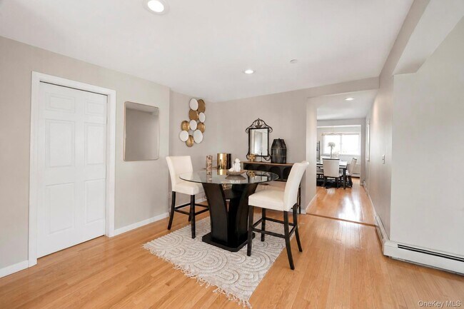 Building Photo - 308 Bedell St