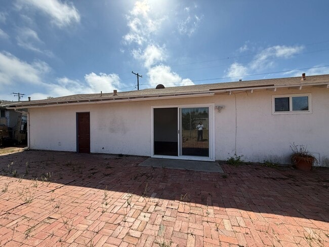Building Photo - 1741 Lahoud Dr