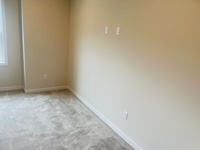 Building Photo - 406 Hartnup St