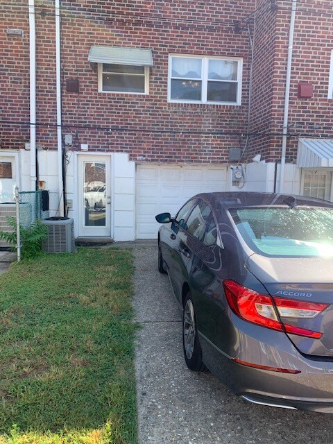 Building Photo - 5482 Quentin St