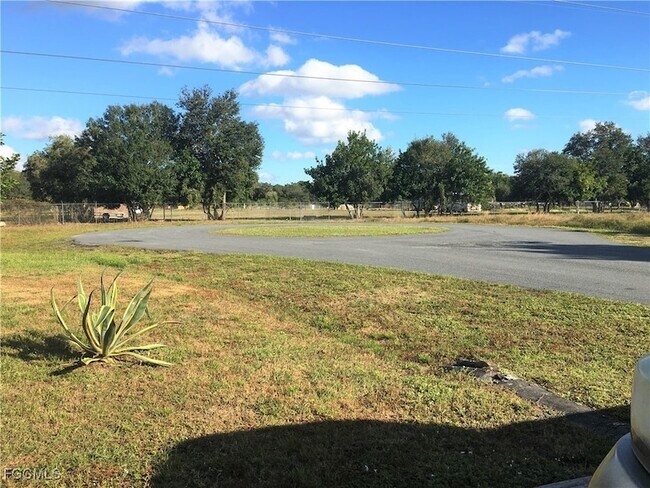 Building Photo - 2521 Brownell Ct