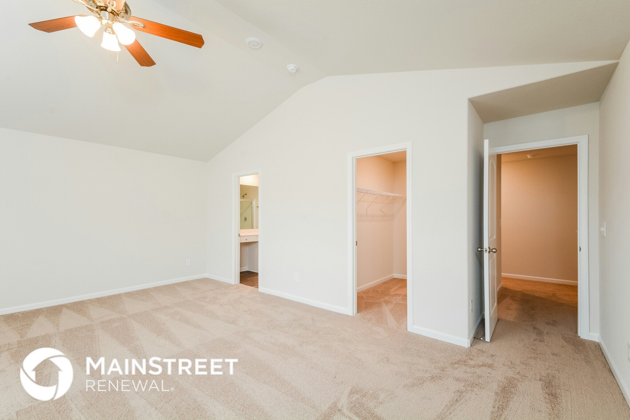 Building Photo - 497 Turning Lk Dr