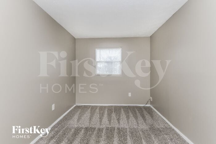 Building Photo - 902 Bremerton Dr
