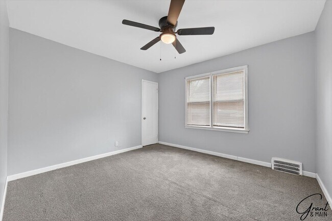 Building Photo - 16212 Maddelein St