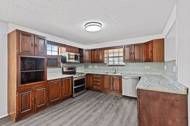Building Photo - Blissful in Burleson ISD