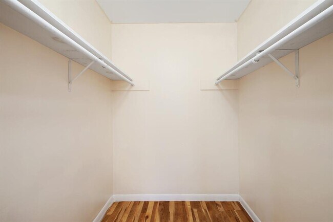 Building Photo - 1202 Artesian Cir