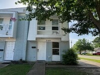 Building Photo - 2401 Caswell Ln