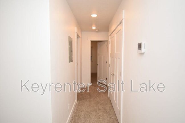 Building Photo - 2726 E Iron Bark Alley