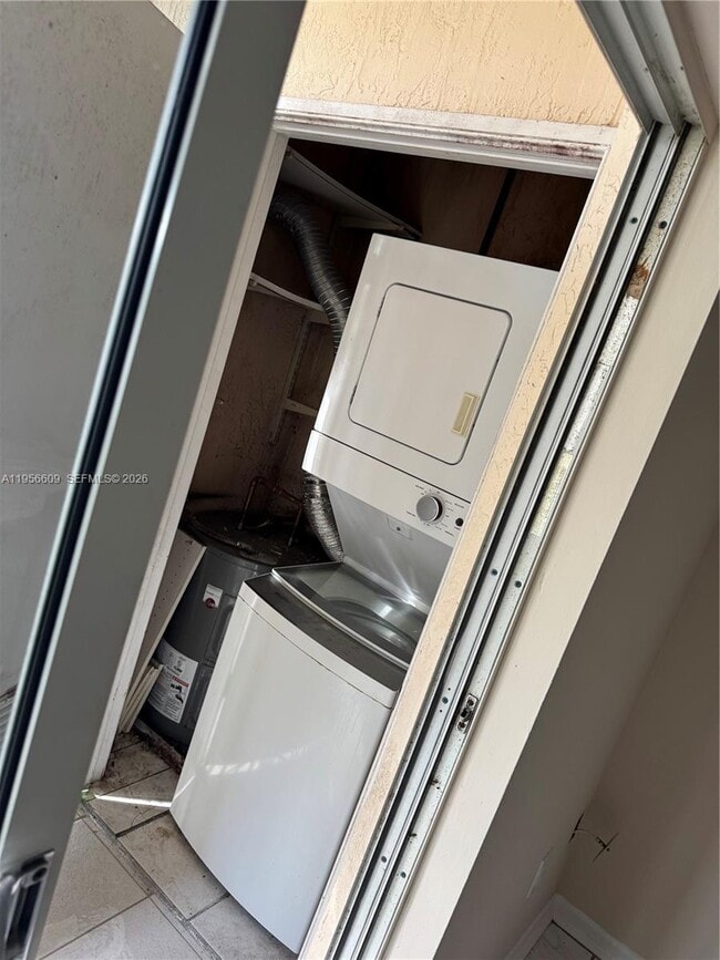 Building Photo - 430 SE 7th St