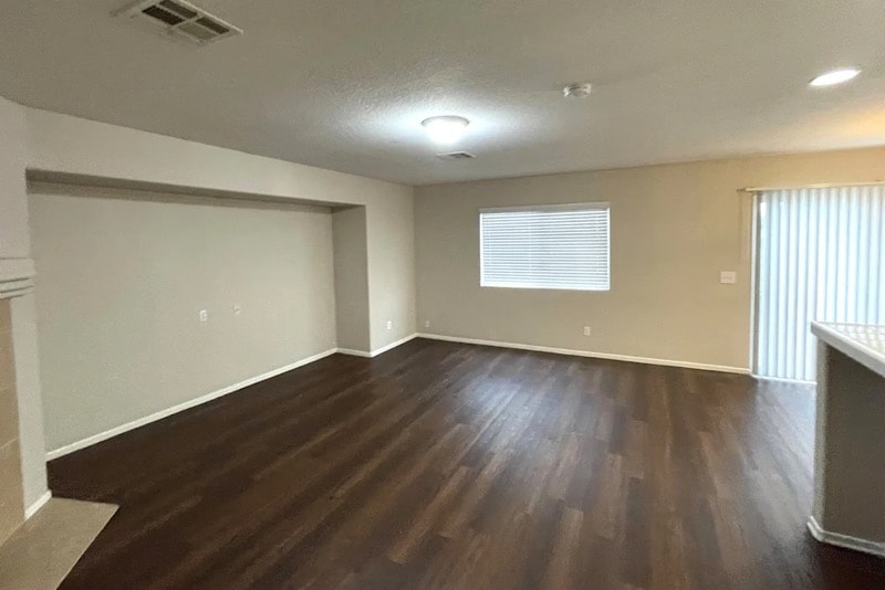 Building Photo - 45317 Stadium Ln