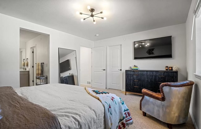 Building Photo - 1613 Rose Quartz Hts