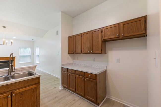 Building Photo - 3415 Waterloo Dr