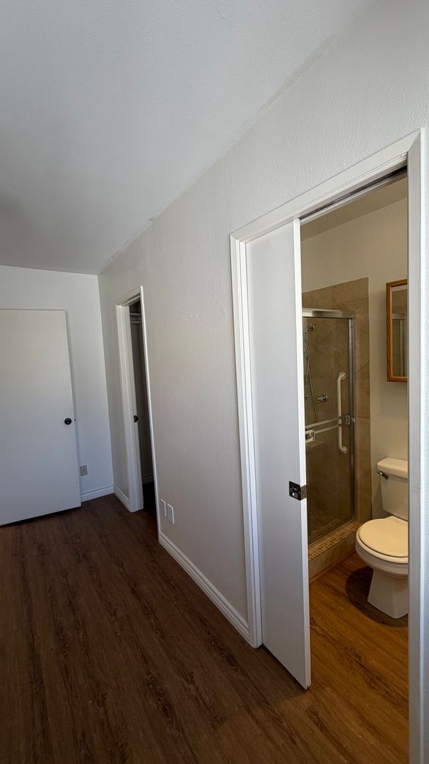 Building Photo - DESIRABLE TWO BEDROOM TWO BATH HOME IN STUDIO CITY
