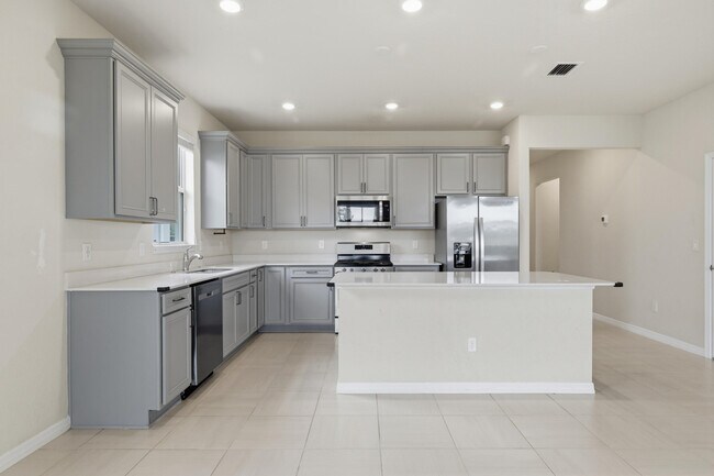 Building Photo - 12327 SW Sand Dollar Wy