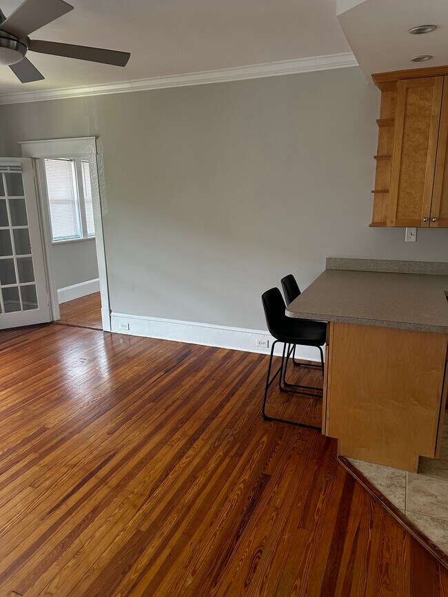 Building Photo - 2962 Park St