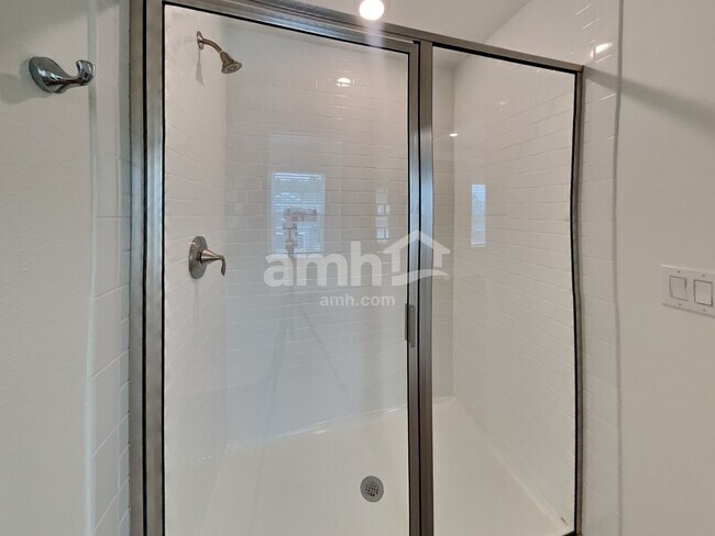 Building Photo - 27120 St Andrews Ave