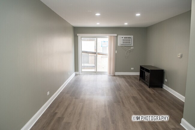 Building Photo - 314 Lathrop Ave
