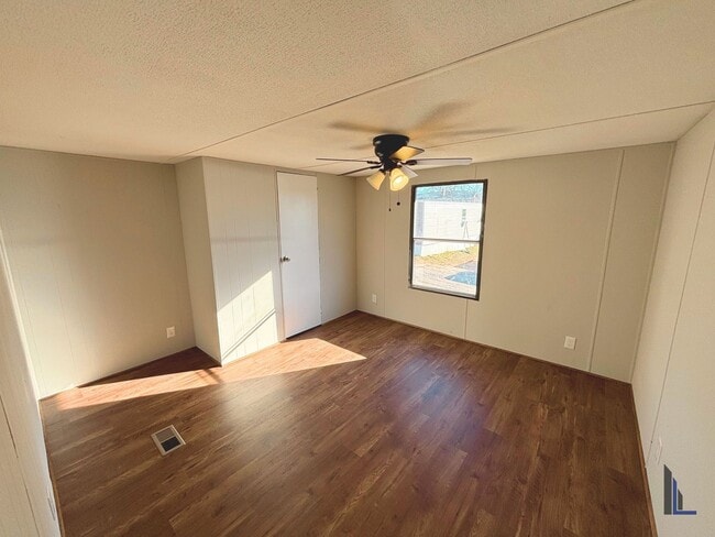 Building Photo - Cypress