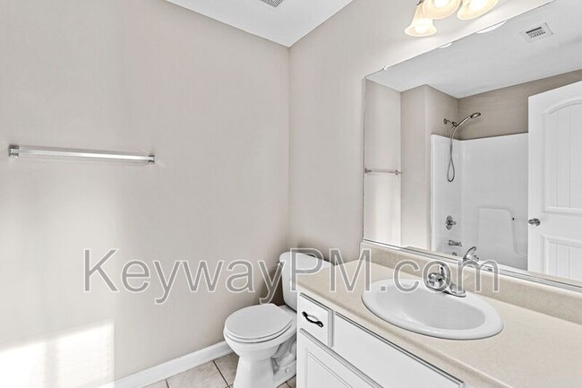 Building Photo - 823 Whispering Willow Ct