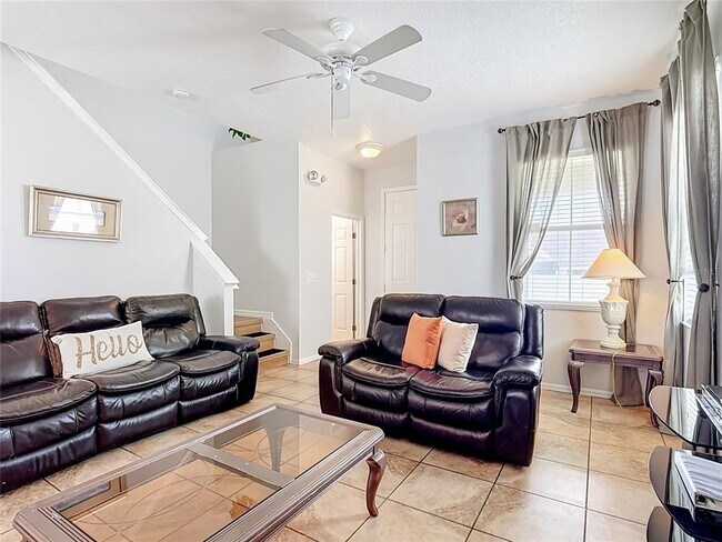Building Photo - 228 Cassia Dr