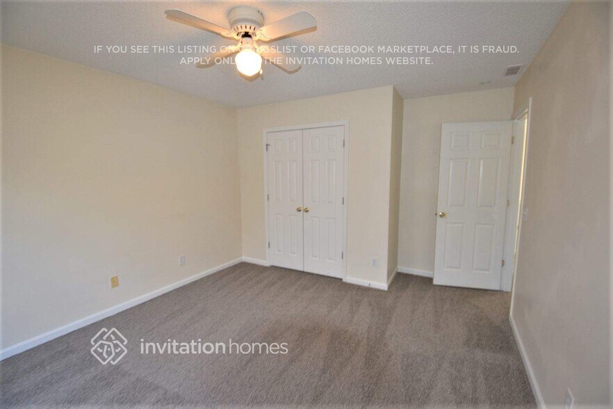 Building Photo - 11328 Longhedge Ln