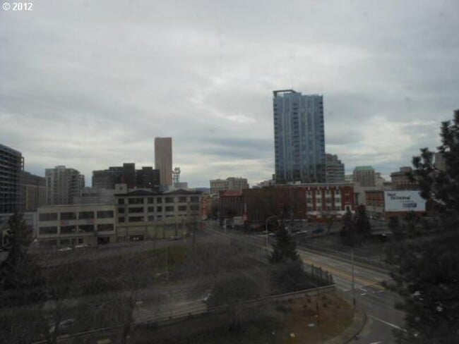 Building Photo - 20 NW 16th Ave