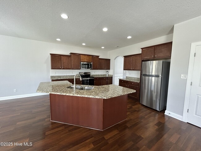 Building Photo - 504 Turpentine Trail