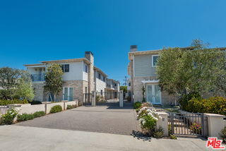 Building Photo - 1510 S Carmelina Ave