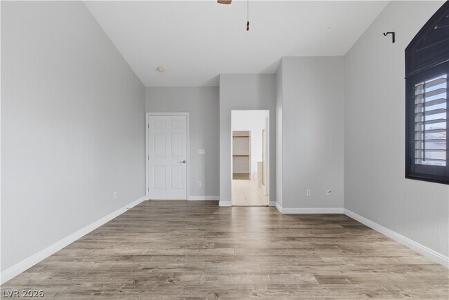 Building Photo - 8899 Sanibel Shore Ave