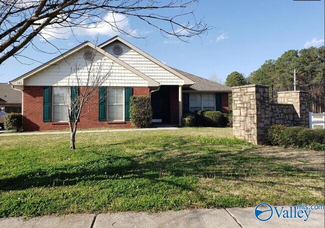 Primary Photo - 195 Amsterdam Pl