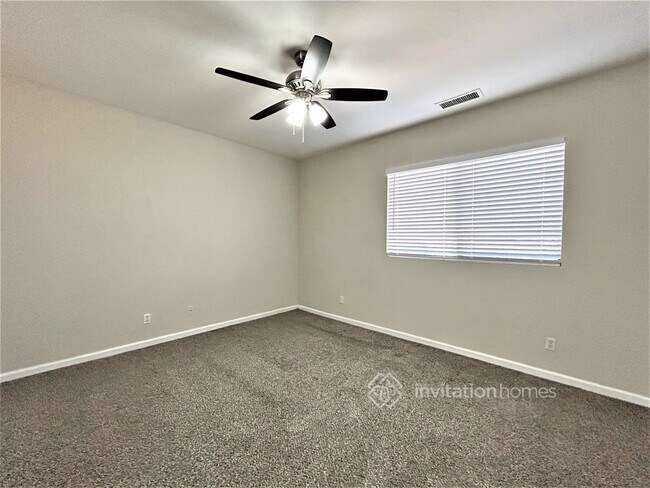 Building Photo - 11214 W Almeria Rd