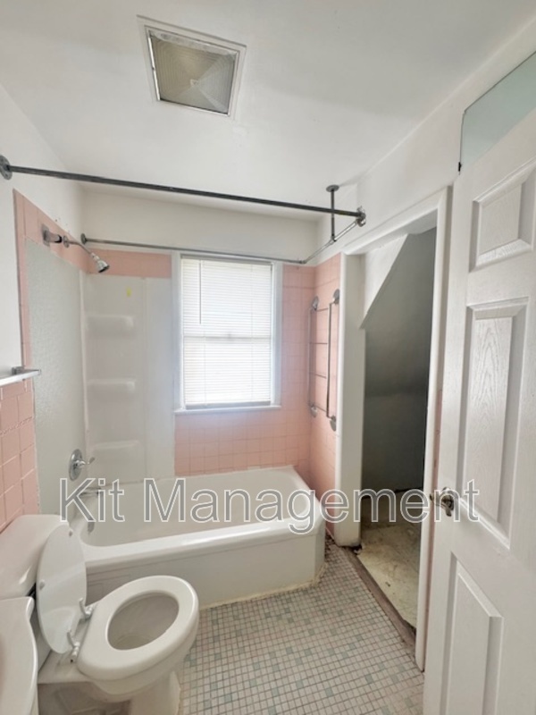 Building Photo - 2647 122nd St