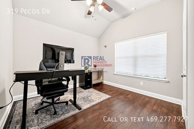 Building Photo - 319 Pecos Dr