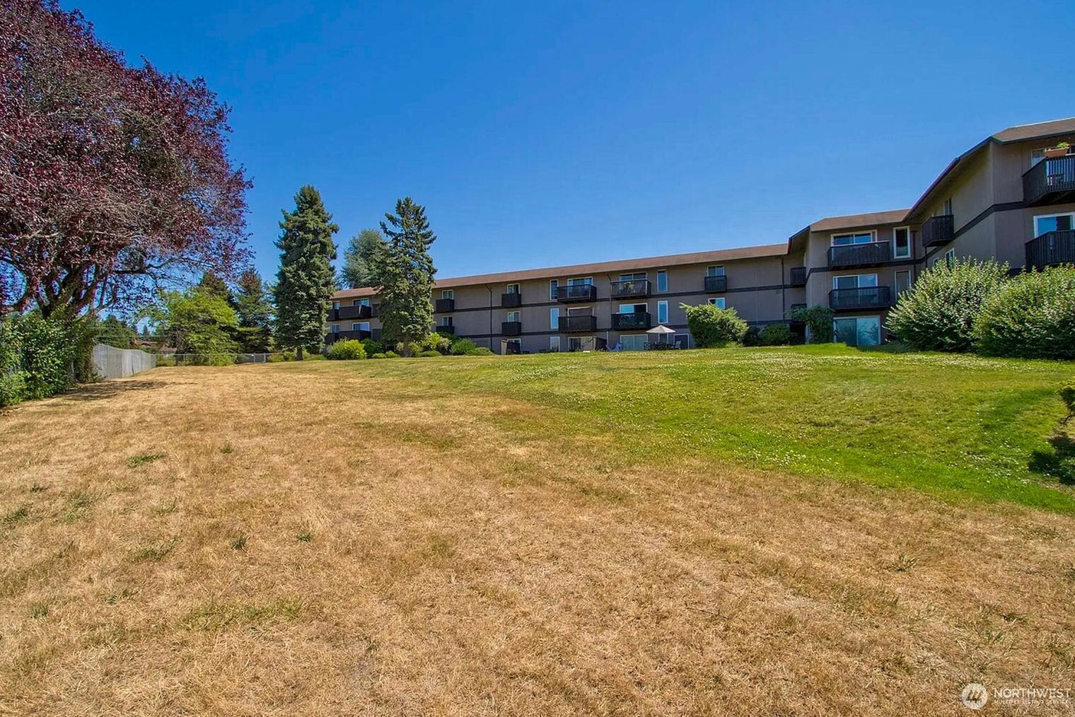 Building Photo - 1425 S Puget Dr