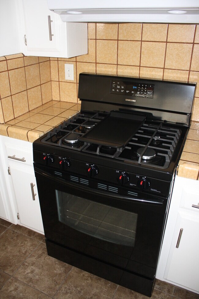 Building Photo - 612 Norris Rd