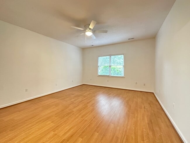Building Photo - Beaver Creek 3 Bedroom/2 Bathroom Condo wi...
