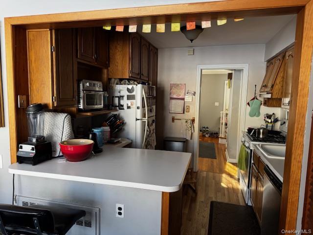 Building Photo - 664 Knollwood Dr