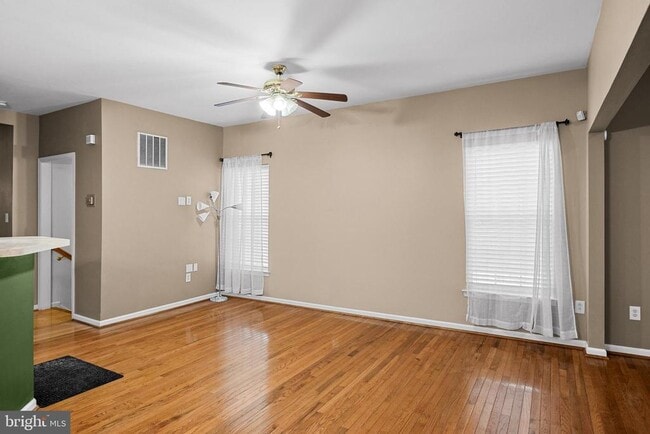 Building Photo - 81 Sassafras Dr