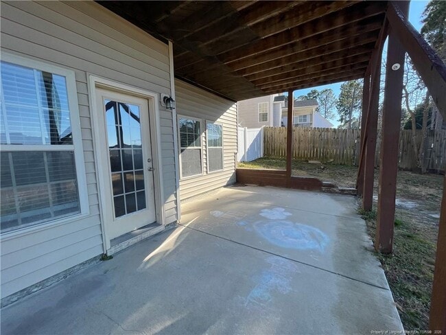 Building Photo - 86 Marquis Dr