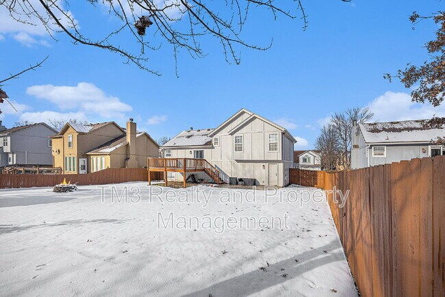 Building Photo - 16755 W 156th Terrace