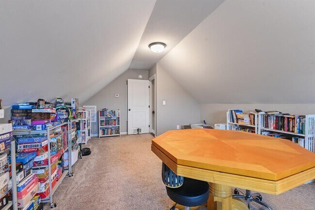 Building Photo - 905 Overture Dr