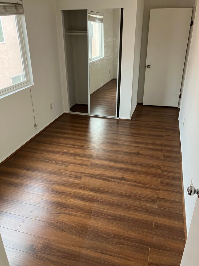 2nd Bedroom - 1236 E Broadway