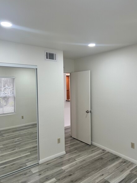 Building Photo - 795 Brookstone Rd